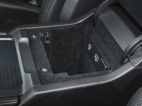 Used 2022 Jaguar F-PACE SVR AWD/4WD image 47
