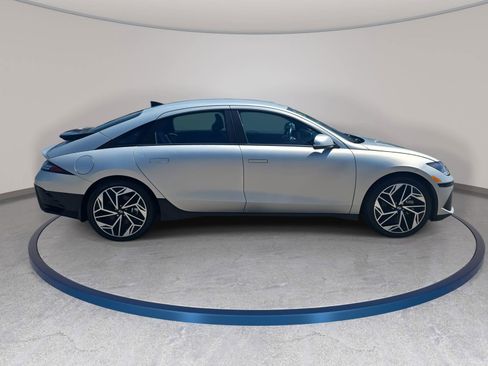 Used 2024 Hyundai Ioniq 6 SEL RWD image 4