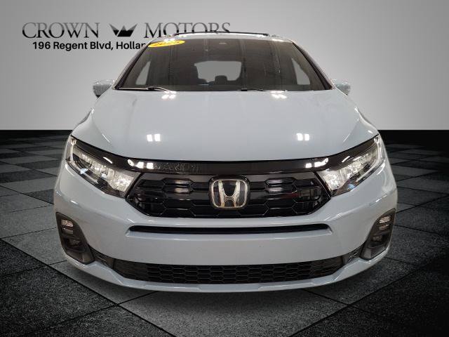 Certified 2025 Honda Odyssey Touring image 8