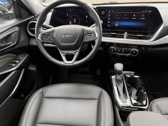 Used 2024 Chevrolet Trax ACTIV w/ Sunroof Package FWD image 9