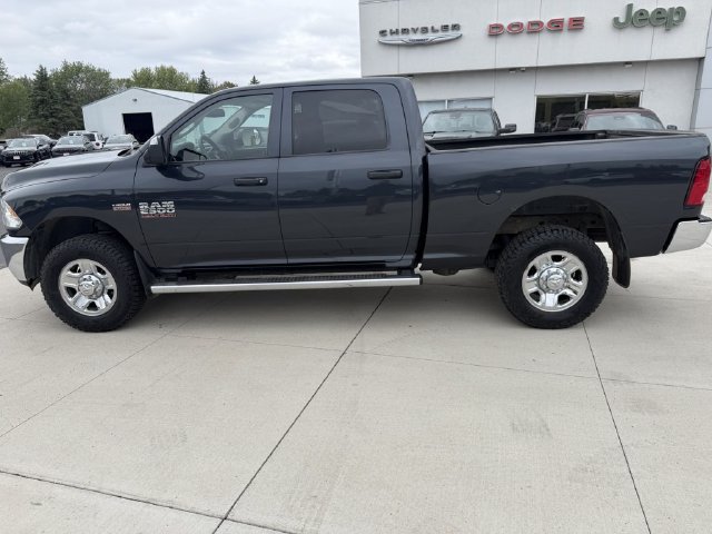Used 2014 RAM 2500 Tradesman w/ Chrome Appearance Group AWD/4WD image 4