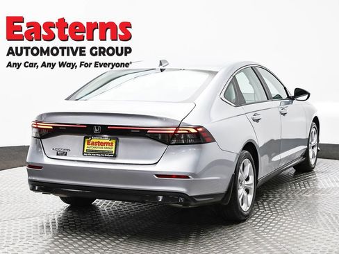 Used 2025 Honda Accord LX image 5