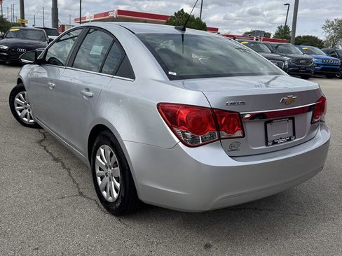 Used 2011 Chevrolet Cruze LS w/ Connectivity Package FWD image 7