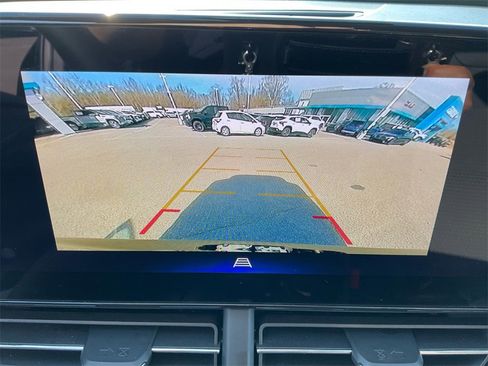 Used 2025 Chevrolet Trax LT w/ Driver Confidence Package image 20