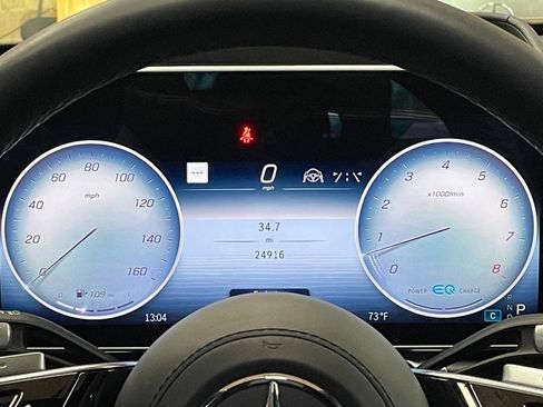 Used 2022 Mercedes-Benz S 500 4MATIC w/ AMG Line Package image 32