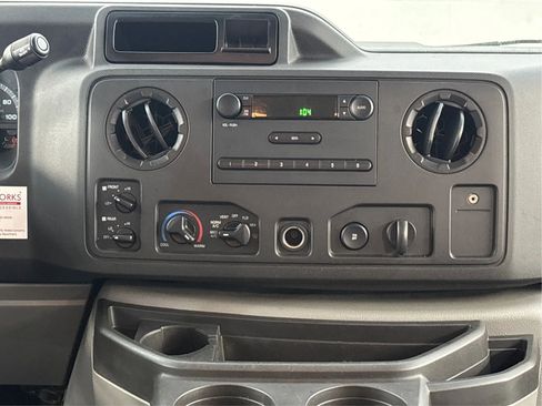 Used 2013 Ford E-250 and Econoline 250 Extended Van 3D w/ PWR Group image 19