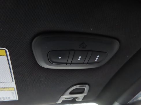 Used 2022 Jeep Compass Altitude w/ Sun and Sound Group image 38