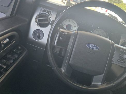 Used 2012 Ford Expedition Limited RWD image 25