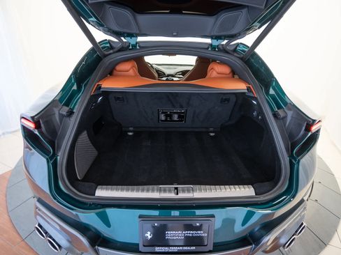 Used 2025 Ferrari Purosangue image 29