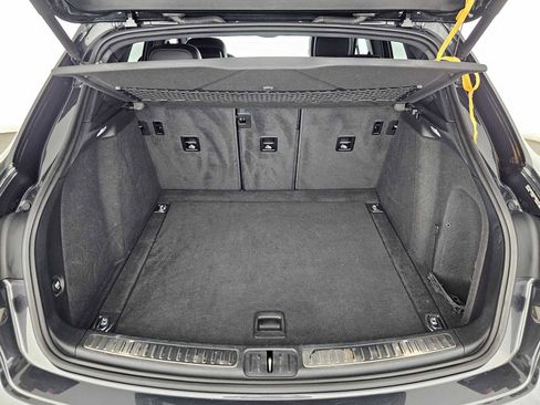 Used 2017 Porsche Macan image 14