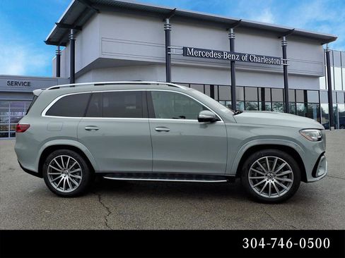 New 2026 Mercedes-Benz GLS 580 4MATIC image 2