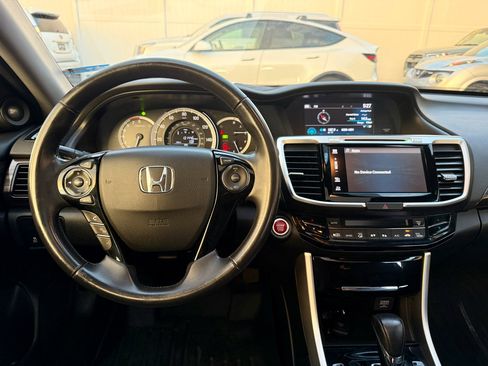 Used 2017 Honda Accord EX-L image 28