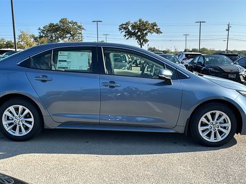 New 2026 Toyota Corolla XLE image 10