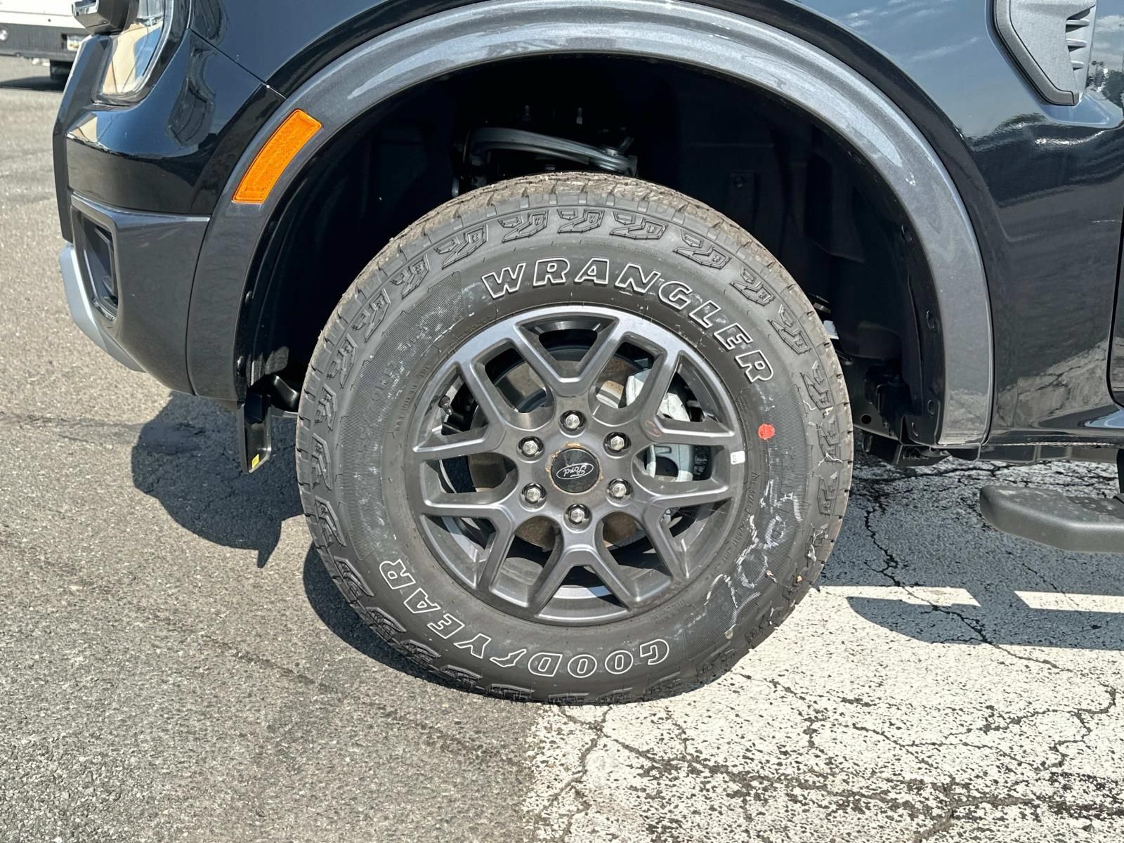 New 2024 Ford Ranger XLT w/ FX4 Off-Road Package AWD/4WD image 7