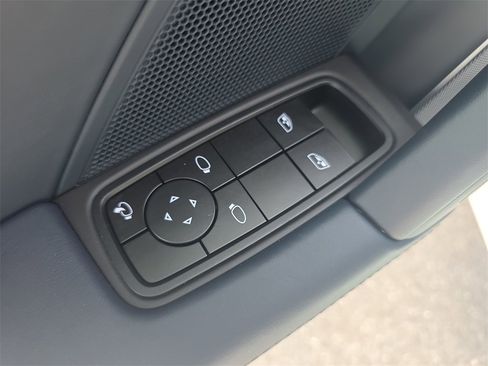 Used 2025 Porsche 911 Carrera 4 GTS image 21