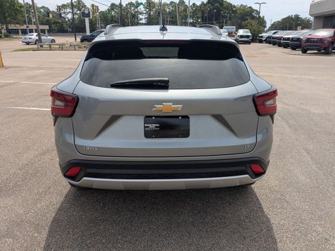 Certified 2024 Chevrolet Trax LT image 5