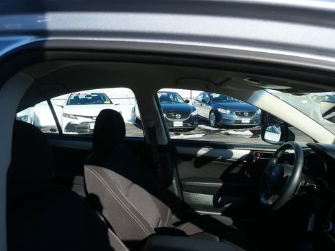 Used 2018 Subaru Legacy 2.5i Premium w/ Eyesight & BSD & Rcta & HBA image 30