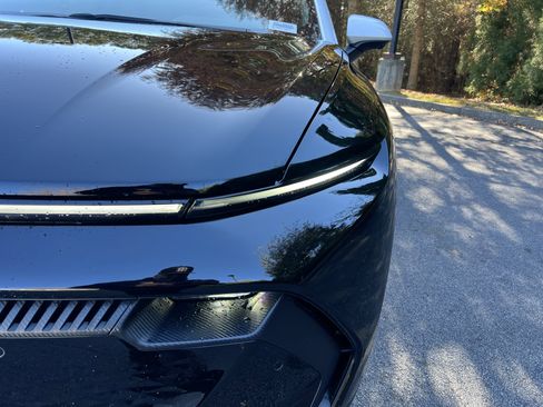 New 2025 Chevrolet Equinox EV LT image 5