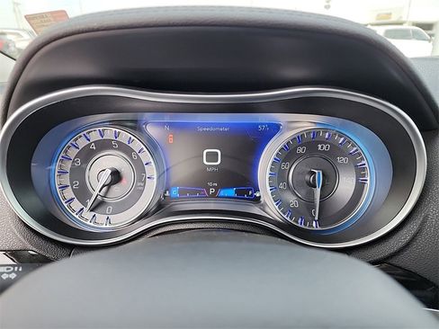 New 2023 Chrysler 300 Touring w/ Sport Appearance Package image 11