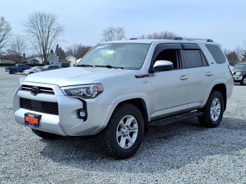 Used 2021 Toyota 4Runner SR5 image 4
