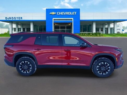 New 2026 Chevrolet Traverse Z71 w/ Enhanced Driving Package image 5