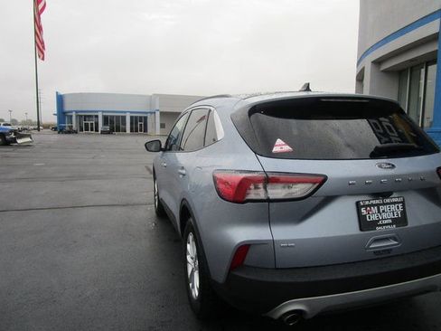 Used 2022 Ford Escape SE w/ Convenience Package image 3