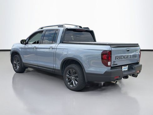 Used 2024 Honda Ridgeline Sport image 7