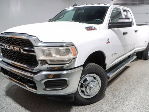 Used 2022 RAM 3500 Tradesman image 32