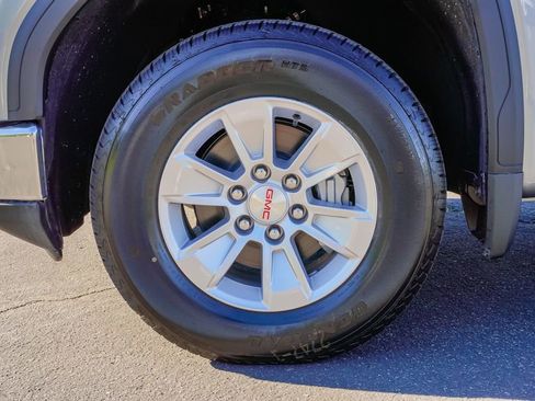 New 2026 GMC Sierra 1500 SLE w/ Preferred Package image 7