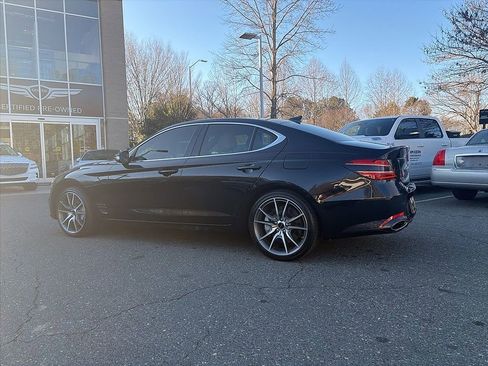 Used 2025 Genesis G70 2.5T image 5