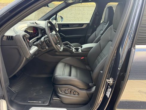 New 2026 Porsche Cayenne image 5
