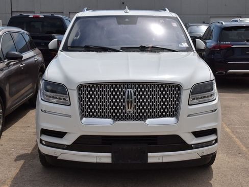 Used 2020 Lincoln Navigator Reserve w/ Equipment Group 208A Reserve AWD/4WD image 3