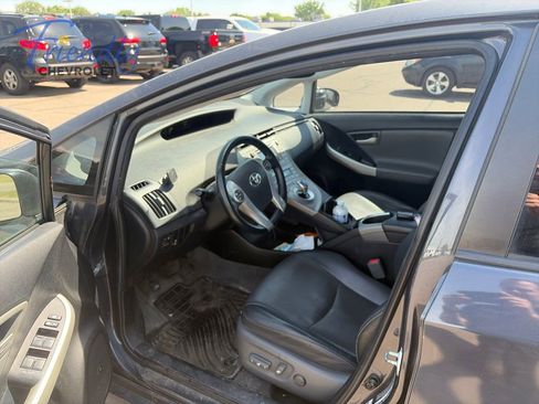 Used 2014 Toyota Prius Four FWD image 6