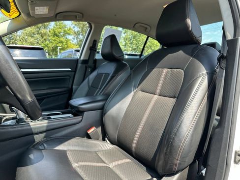 Used 2024 Nissan Altima 2.5 SR FWD image 34