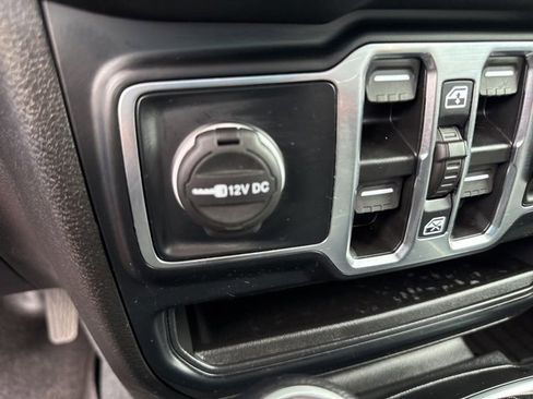 Used 2024 Jeep Wrangler Sport S image 25