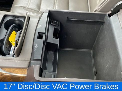 Used 2016 GMC Yukon XL Denali image 14