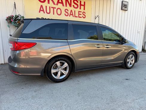 Used 2018 Honda Odyssey EX-L image 3