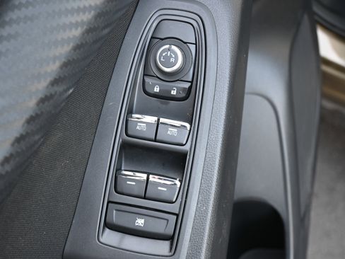 Used 2024 Subaru Ascent Premium w/ Convenience Package image 15