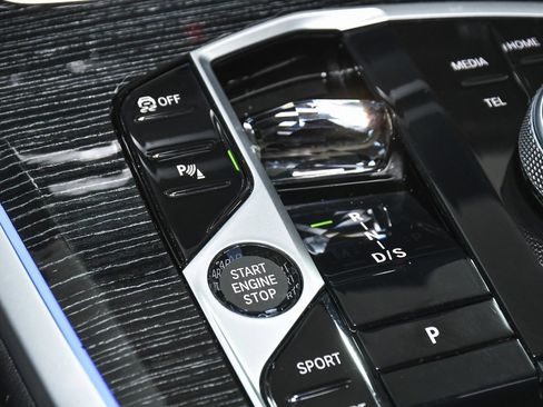 Used 2024 BMW X5 M60i image 43