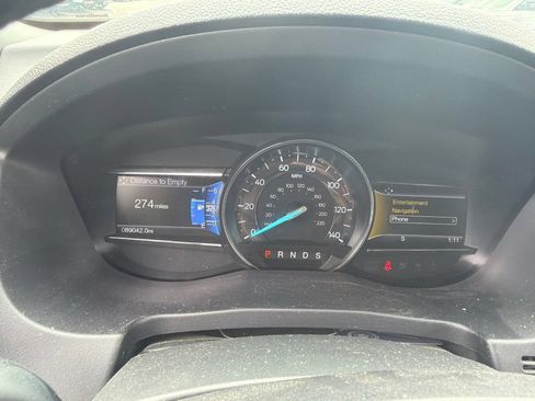 Used 2017 Ford Explorer XLT w/ Equipment Group 202A AWD/4WD image 9