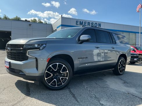Certified 2024 Chevrolet Suburban RST w/ Luxury Package AWD/4WD image 1