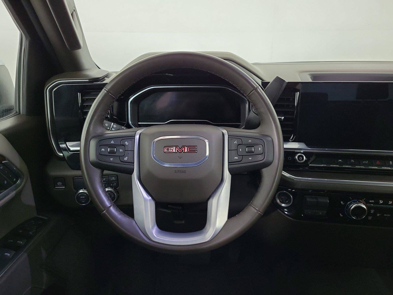 Used 2025 GMC Sierra 1500 SLT RWD image 18