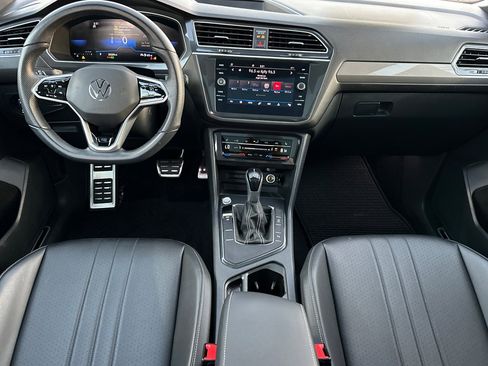 Certified 2023 Volkswagen Tiguan SE R-Line image 13