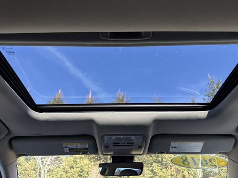 Used 2018 Toyota Highlander XLE w/ Protection Package #3 image 19