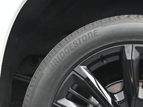 Used 2025 Chevrolet Silverado 1500 High Country image 46