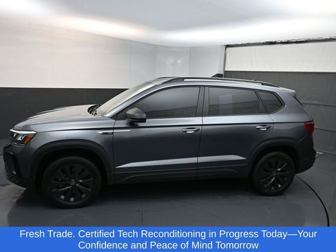 Used 2023 Volkswagen Taos S image 2