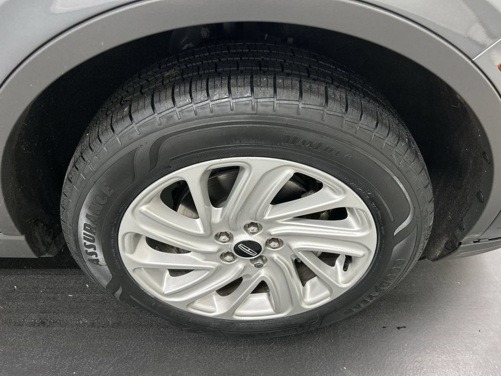 Used 2023 Lincoln Corsair AWD image 8