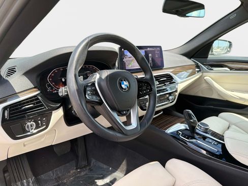 Used 2023 BMW 540i xDrive w/ Convenience Package AWD/4WD image 40