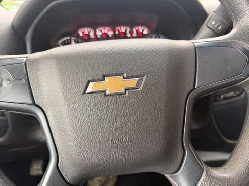 Used 2018 Chevrolet Silverado 2500 W/T w/ WT Fleet Convenience Package AWD/4WD image 3