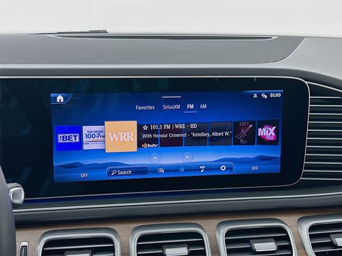 Used 2025 Mercedes-Benz GLE 350 4MATIC image 16